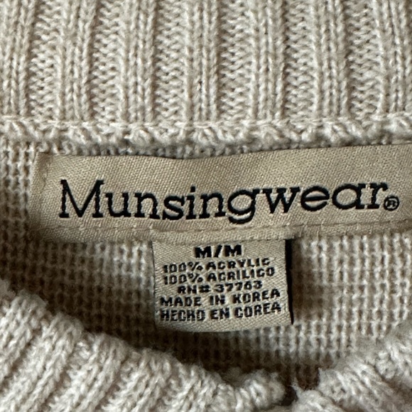 Men’s TriColor size Medium Sweater - Picture 6 of 6